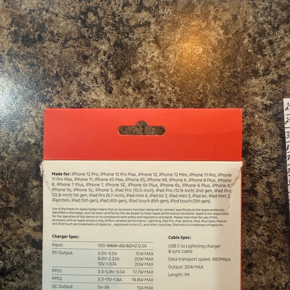 #42 White Rapid USB-C Lightning Charger Set - Picture 3 of 3